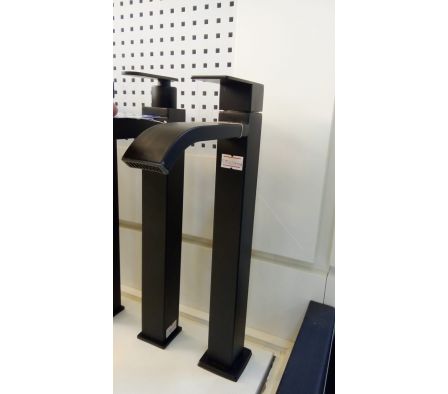 Griferia alta frio negro mate 5TB614NN